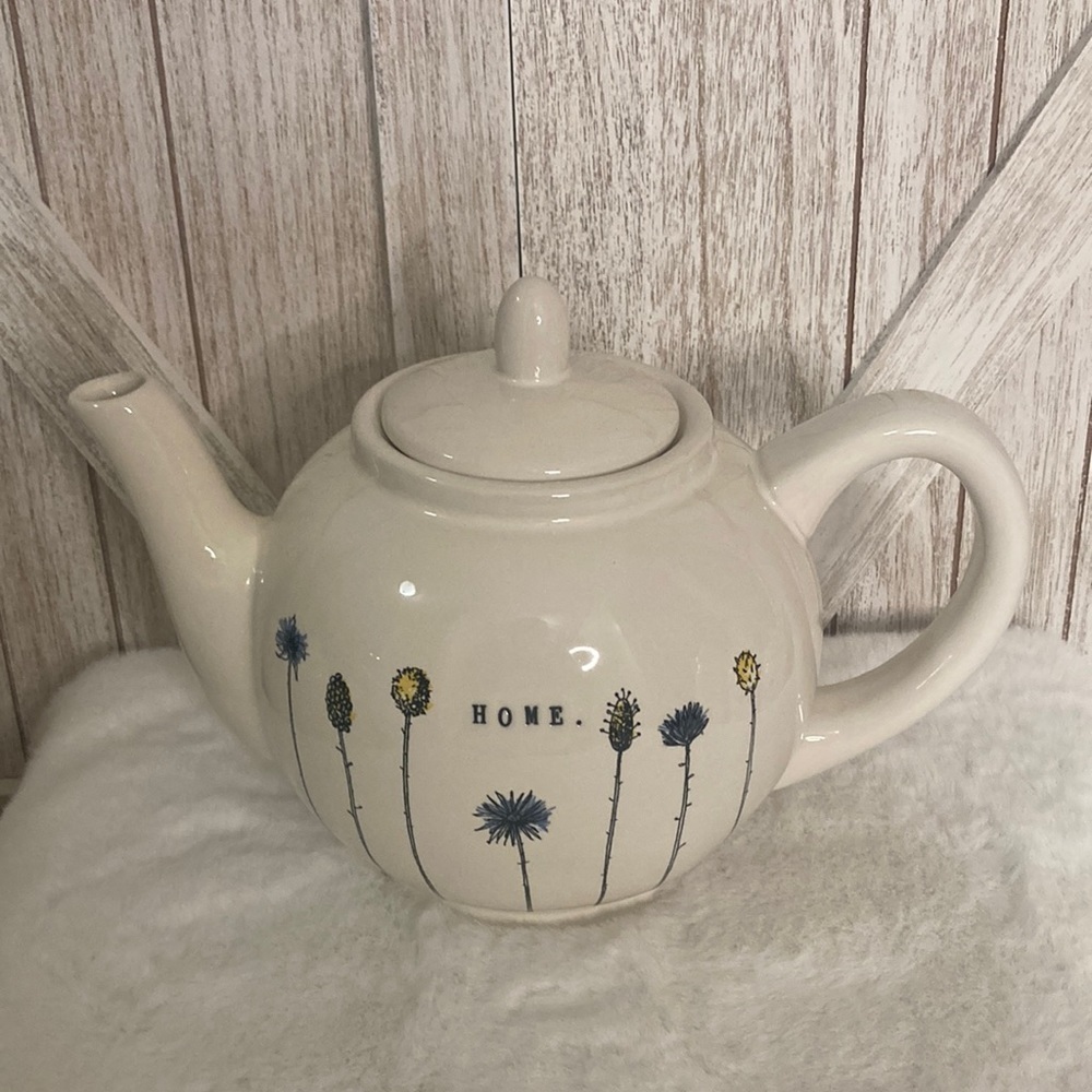 Rae Dunn Home Stem Line Teapot